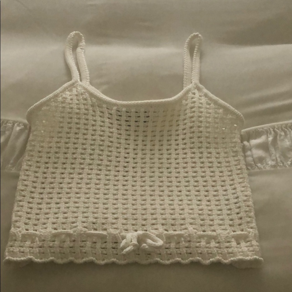 dh New York crop sweater